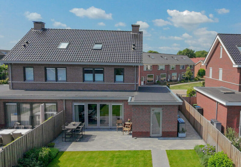 Twee-onder-een-kapwoning - Elst