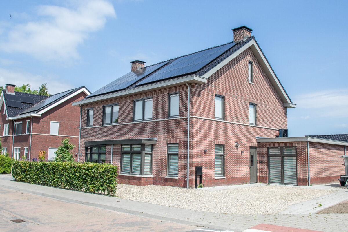 Twee-onder-een-kapwoning - Elst