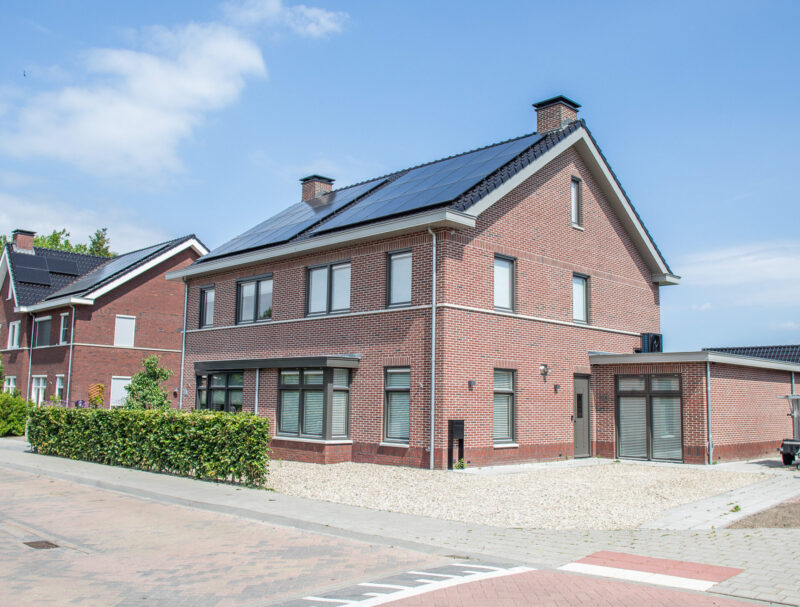 Twee-onder-een-kapwoning - Elst