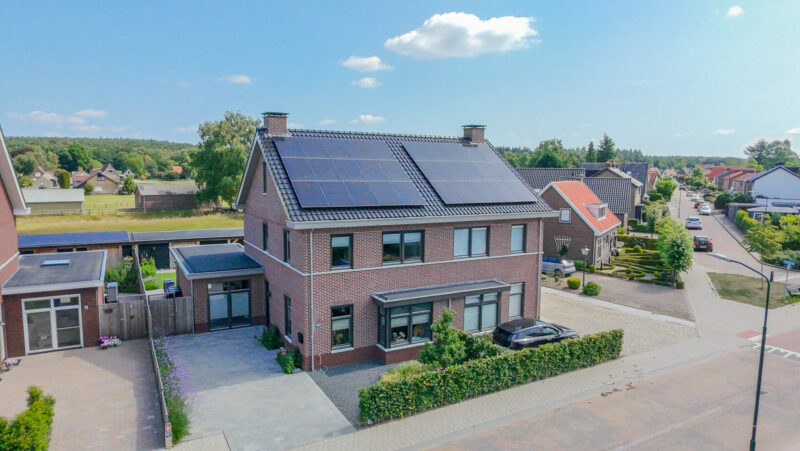 Twee-onder-een-kapwoning - Elst