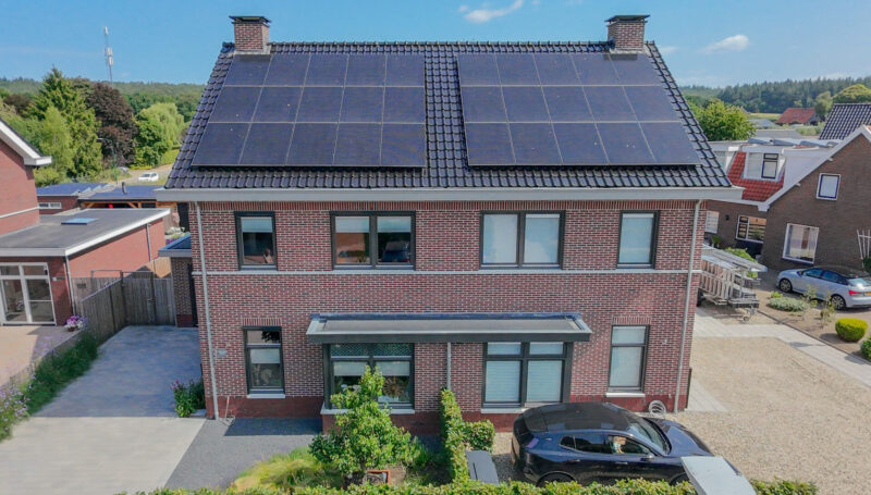 Twee-onder-een-kapwoning - Elst