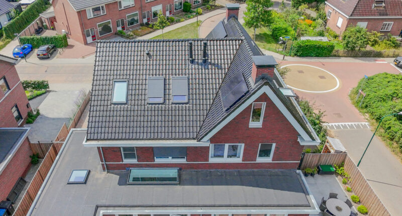 Twee-onder-een-kapwoning - Elst