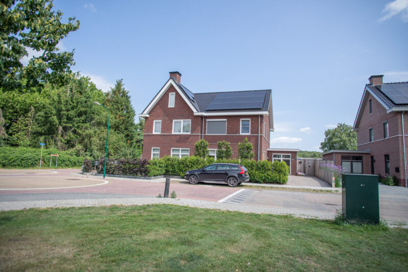 Twee-onder-een-kapwoning - Elst